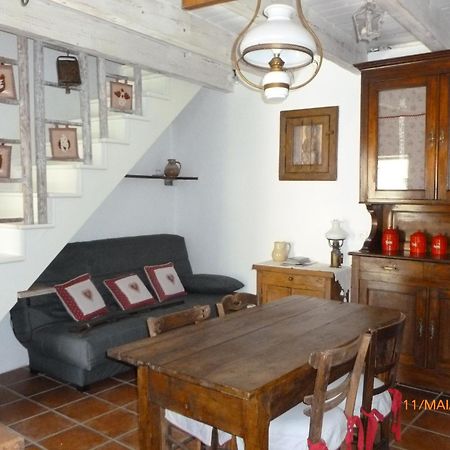 Saint-Paul-des-Fonts Maison De Village מראה חיצוני תמונה