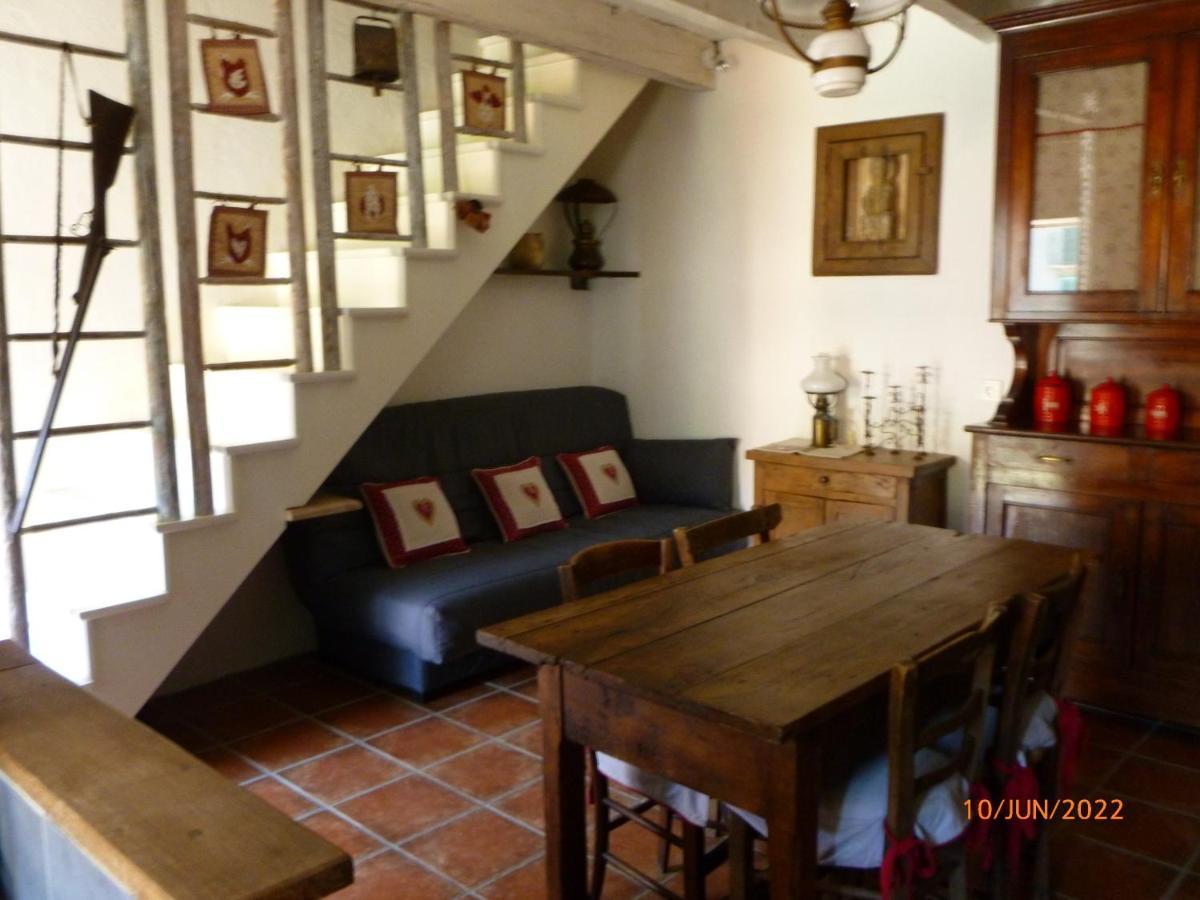 Saint-Paul-des-Fonts Maison De Village מראה חיצוני תמונה