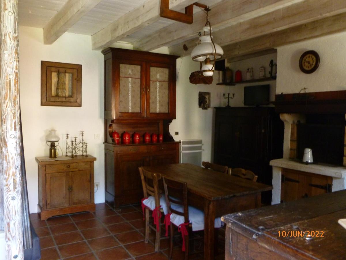 Saint-Paul-des-Fonts Maison De Village מראה חיצוני תמונה